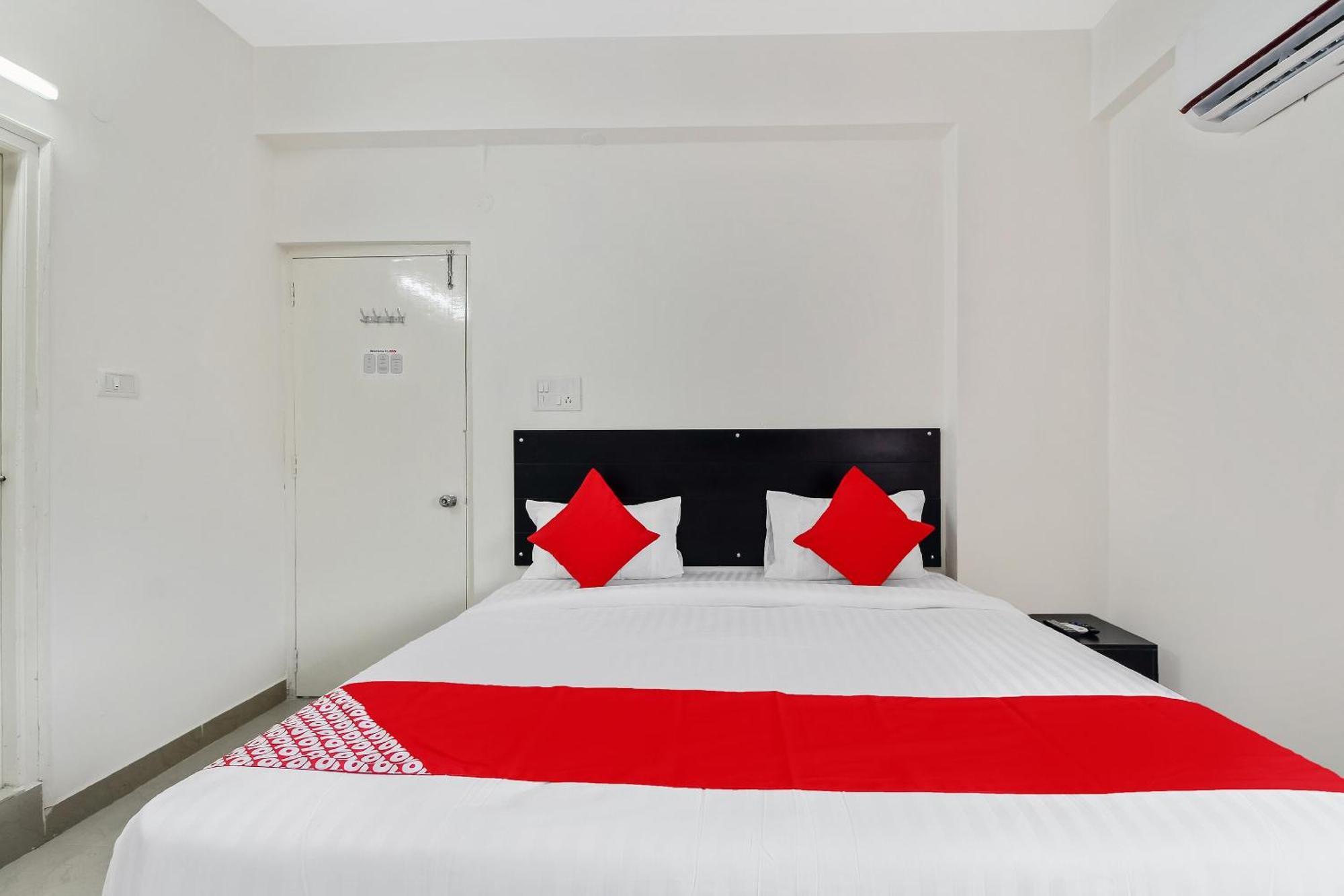 Hotel Super O Hill Hyderabad